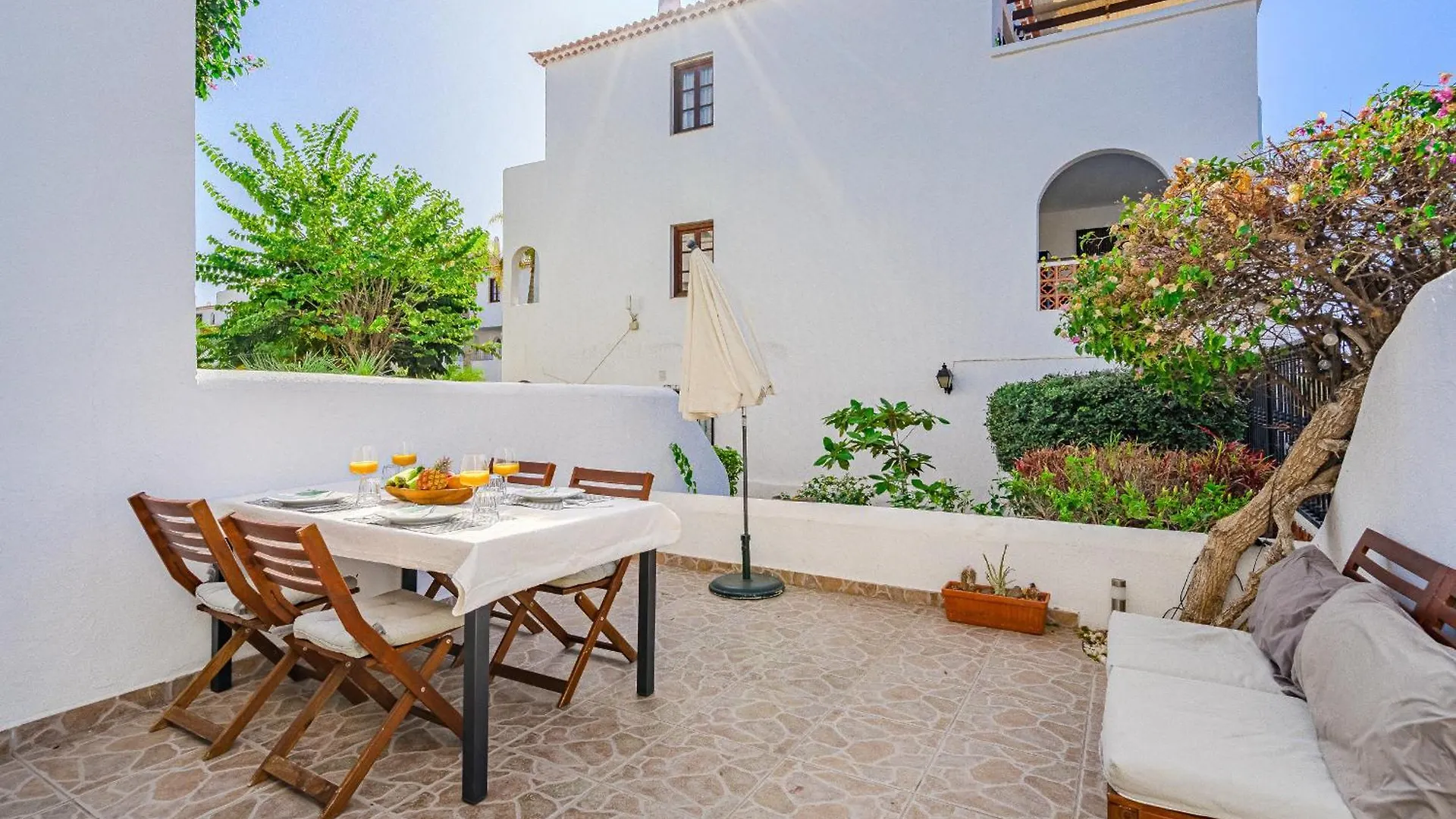 Sea Breeze Apartment - Golf Del Sur Tenerife South سان ميغيل ذي أبونا 0*,  إسبانيا